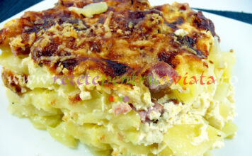 Budinca de Cartofi cu Sunca si Cascaval Budinca de Cartofi cu Sunca si Cascaval