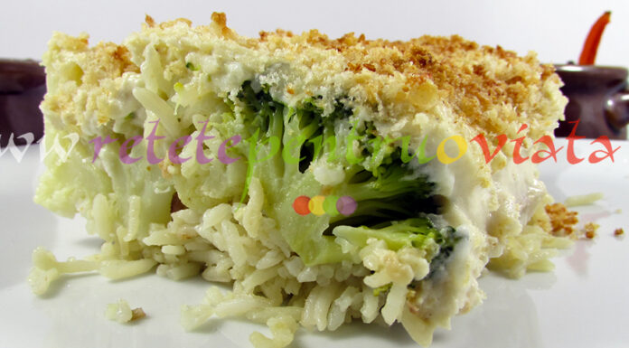 Budinca de Orez cu Legume si Sos Bechamel Budinca de Orez cu Legume si Sos Bechamel