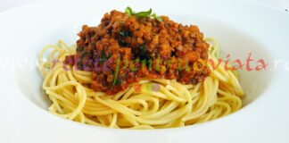 Paste cu Sos Bolognese – Reteta Originala Paste cu Sos Bolognese – Reteta Originala - retetepentruoviata.ro