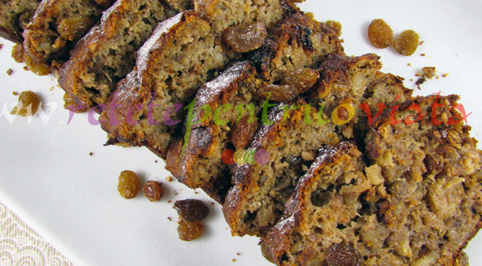 Chec cu Banane, Nuci si Stafide Reteta chec cu banane, nuci si stafide