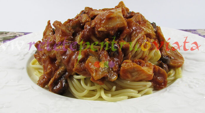 Paste cu Ton si Ciuperci Paste cu Ton si Ciuperci