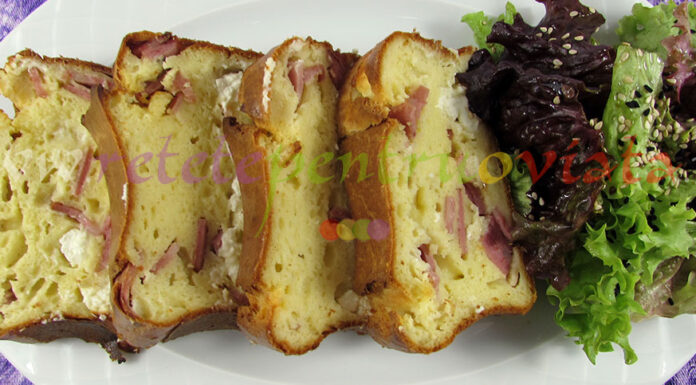 Chec Aperitiv cu Sunca si Branza Chec Aperitiv cu Sunca si Branza