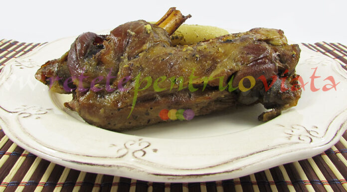 Pulpa de Miel la Cuptor cu Cartofi Pulpa de Miel la Cuptor cu Cartofi