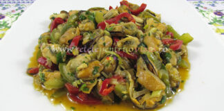 Midii cu Sos de Vin si Lamaie Midii cu Sos de Vin si Lamaie