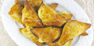 Placinte cu Branza Sarata Placinte cu Branza Sarata