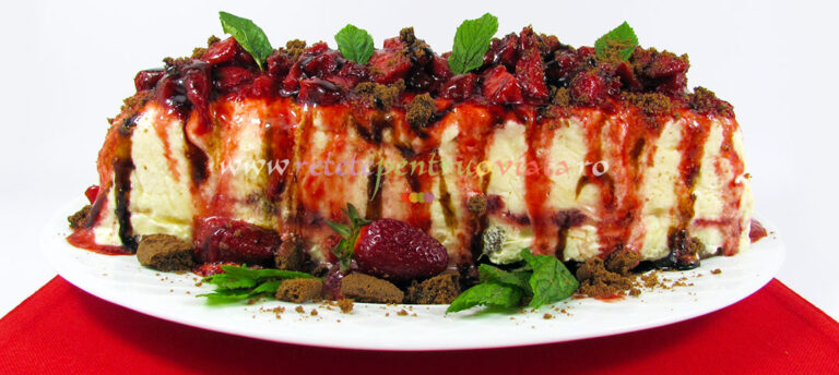 Parfait cu Iaurt, Capsuni si Biscuiti de Ciocolata