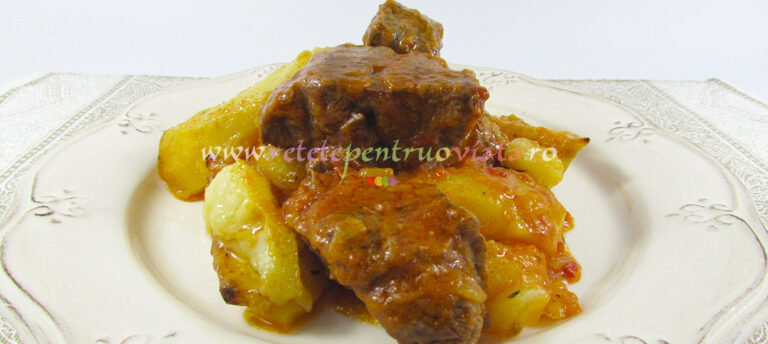 Carne de Vita cu Sos si Cartofi Carne de Vita cu Sos si Cartofi