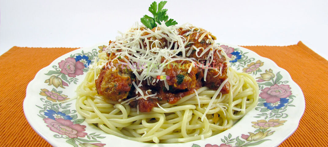 Chiftele Marinate cu Garnitura de Spaghete