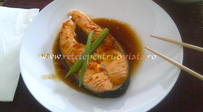 Somon la Tigaie cu Sos de Soia Somon la Tigaie cu Sos de Soia