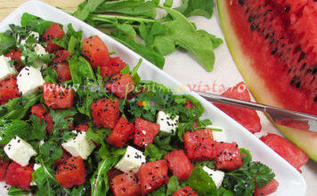 Salata de Pepene Rosu cu Branza Reteta Salata Pepene Rosu cu Branza