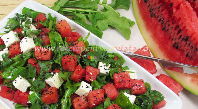 Salata de Pepene Rosu cu Branza Reteta Salata Pepene Rosu cu Branza