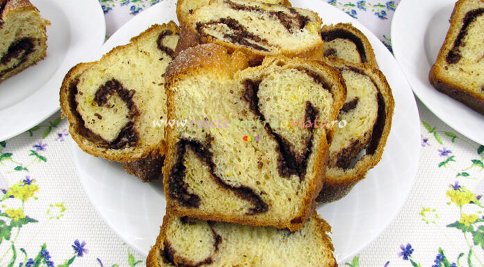 Cozonac de Post cu Nuca Cozonac de Post cu Nuca