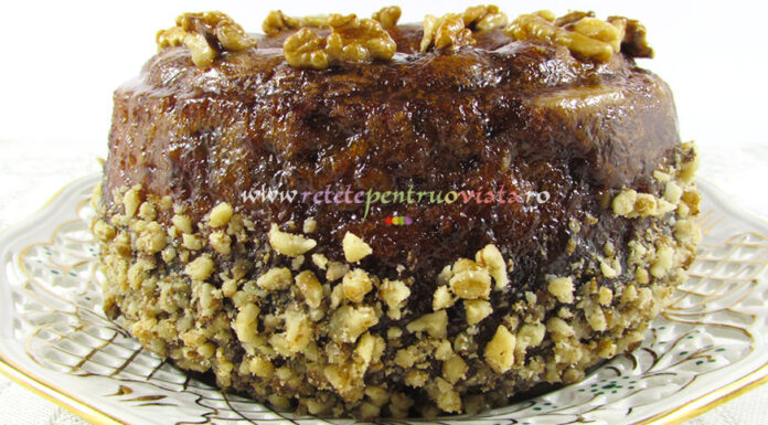 Prajitura cu Nuca si Ciocolata Reteta Prajitura cu Nuca si Ciocolata (Karidopita)