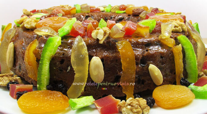 Chec cu Fructe Confiate (Jamie Oliver) Chec cu Fructe Confiate (Jamie Oliver)