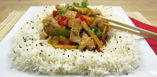 Pui Chinezesc cu Orez Reteta Pui Chinezesc cu Orez