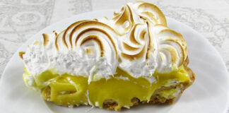 Tarta cu Lamaie si Bezea Reteta Tarta cu Lamaie si Bezea