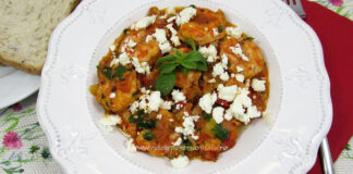 Creveti la Tigaie cu Sos de Rosii Creveti la Tigaie cu Sos de Rosii