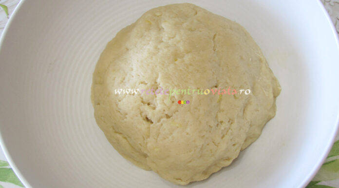 Aluat de Cornulete cu Smantana Aluat de Cornulete cu Smantana