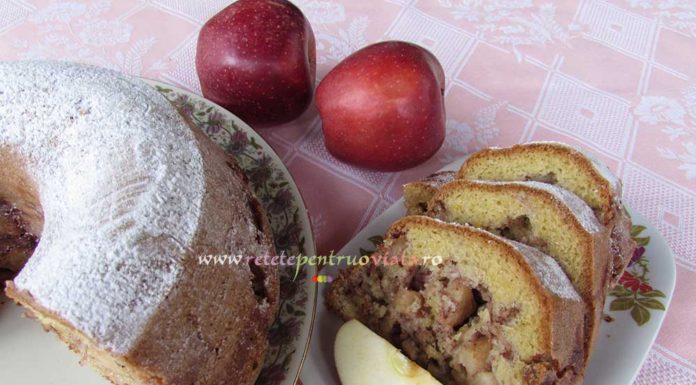 Chec cu Mere si Nuci Chec cu Mere si Nuci