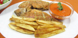 Peste Prajit cu Cartofi si Sos Dulce Acrisor Peste Prajit cu Cartofi si Sos Dulce Acrisor