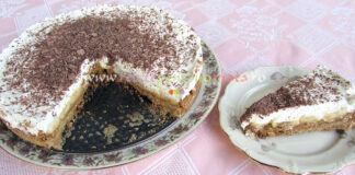 Prajitura cu Banane si Frisca Prajitura cu Banane si Frisca