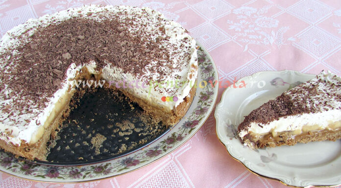 Prajitura cu Banane si Frisca Prajitura cu Banane si Frisca