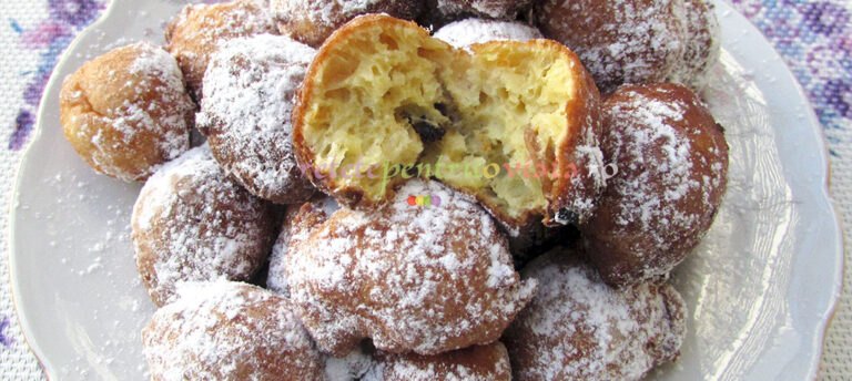 Gogosi cu Lingura cu Mere si Stafide