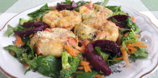 Mini Omlete cu Legume si Cascaval la Cuptor Mini Omlete cu Legume si Cascaval la Cuptor poza 1