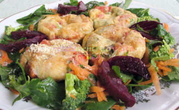 Mini Omlete cu Legume si Cascaval la Cuptor Mini Omlete cu Legume si Cascaval la Cuptor poza 1