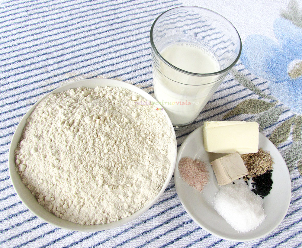 Ingrediente pentru reteta de paine impletita cu lapte si unt