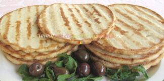 Pita Greceasca Coapta pe Tigaie Pita Greceasca Coapta pe Tigaie