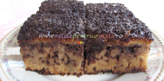 Prajitura Insiropata cu Crema de Cacao Prajitura Insiropata cu Crema de Cacao