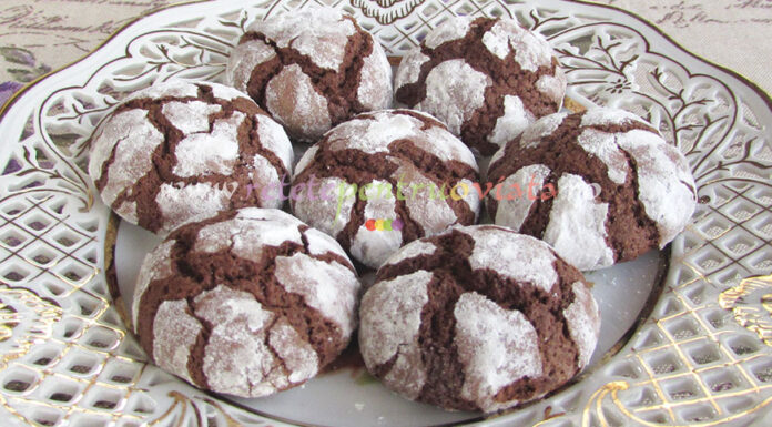 Fursecuri cu Ciocolata Crapate Fursecuri cu Ciocolata Crapate