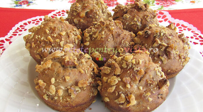 Briose Integrale cu Banane si Nuci Briose Integrale cu Banane si Nuci poza 7