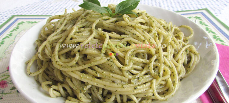 Paste cu Sos Pesto de Casa Paste cu Sos Pesto de Casa