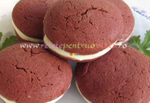 Biscuiti Umpluti cu Crema de Unt Biscuiti Umpluti cu Crema de Unt