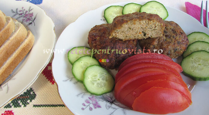 Chiftelute din Carne Tocata la Cuptor Chiftelute din Carne Tocata la Cuptor