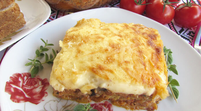 Musaca de Cartofi cu Vinete si Carne Musaca de Cartofi cu Vinete si Carne poza 11