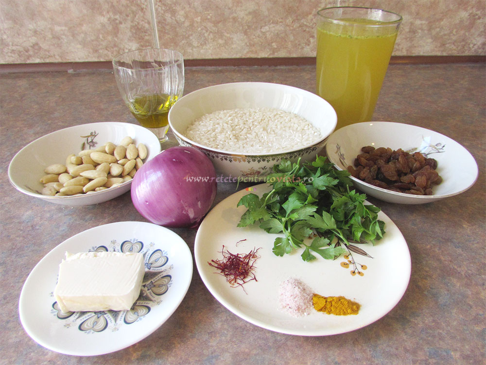 Ingrediente pentru reteta de pilaf de orez cu stafide si migdale