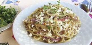 Paste cu Ceapa Caramelizata si Branza Paste cu Ceapa Caramelizata si Branza