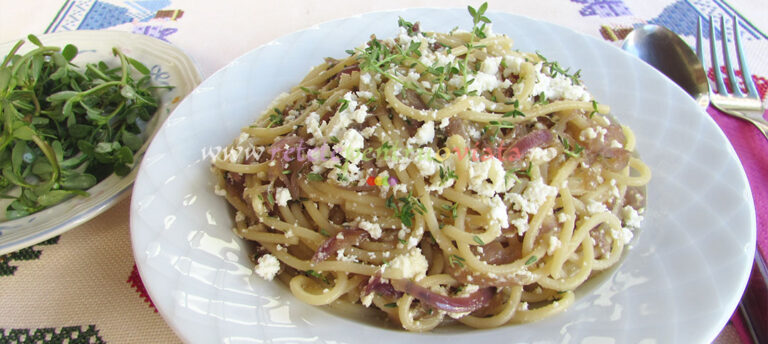 Paste cu Ceapa Caramelizata si Branza