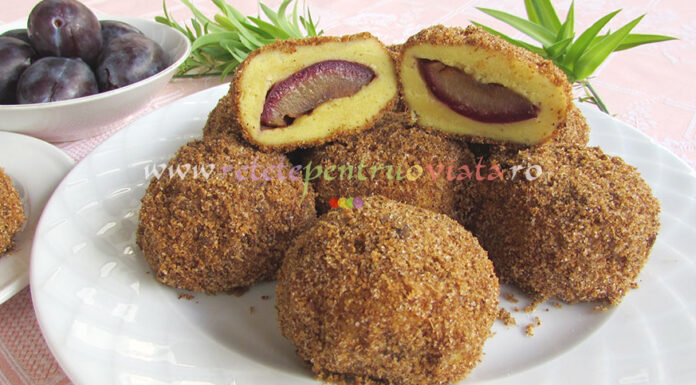 Galuste cu Prune (Gomboti cu Prune) Galuste cu Prune (Gomboti cu Prune)