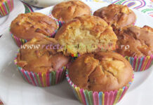 Briose cu Mere si Scortisoara Briose cu Mere si Scortisoara