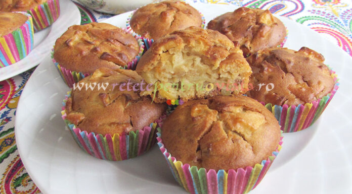 Briose cu Mere si Scortisoara Briose cu Mere si Scortisoara