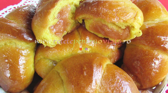 Cornuri Pufoase de Post cu Gem Cornuri Pufoase de Post cu Gem poza 1