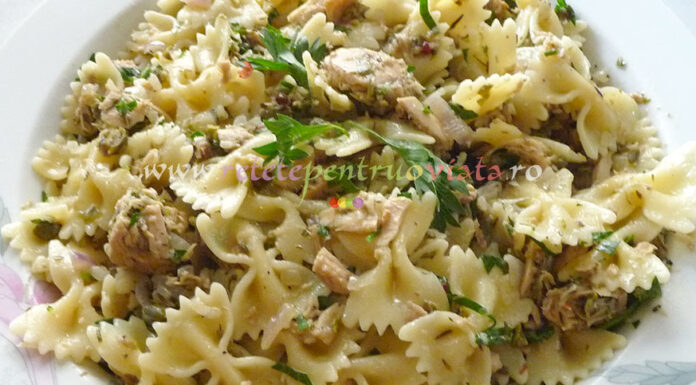 Farfalle cu Ton, Ceapa si Capere Farfalle cu Ton, Ceapa si Capere poza 1