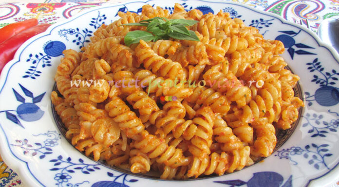 Paste cu Pesto de Ardei Copti Paste cu Pesto de Ardei Copti