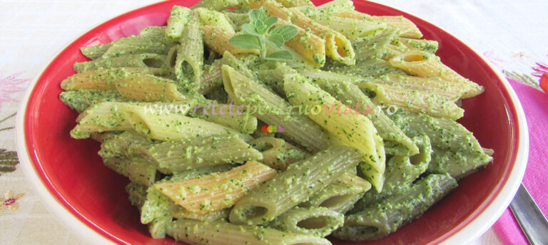 Paste cu Pesto de Patrunjel
