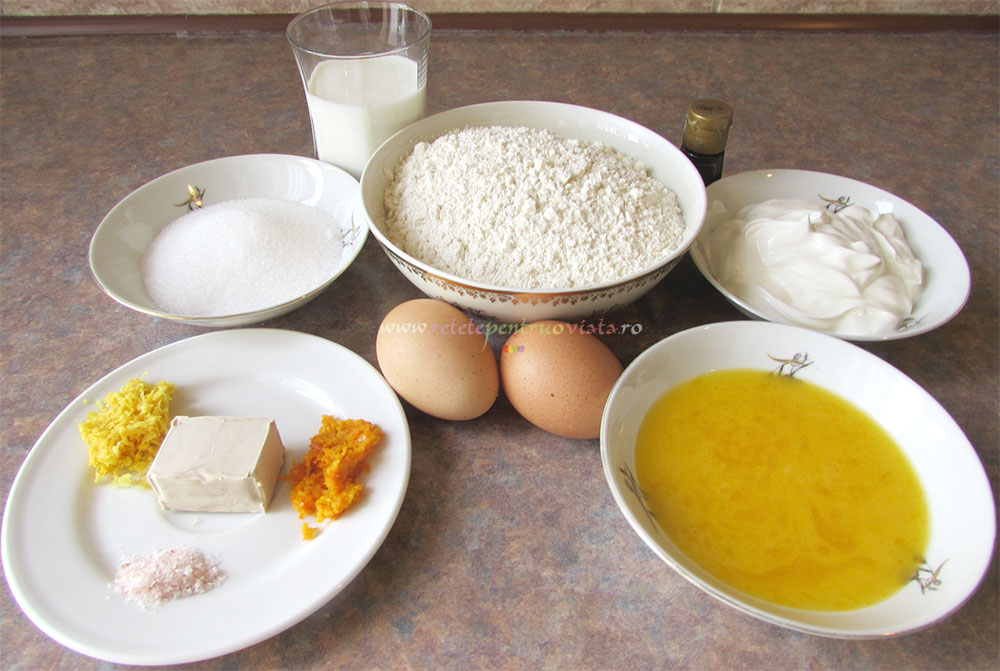 Ingrediente pentru reteta de gogosi pufoase cu iaurt la cuptor
