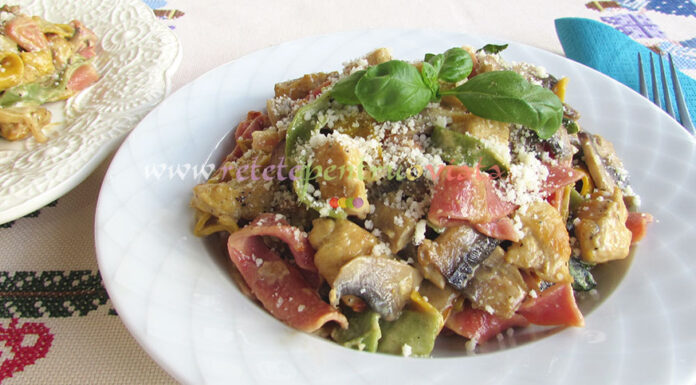 Paste cu Piept de Pui si Ciuperci Paste cu Piept de Pui si Ciuperci